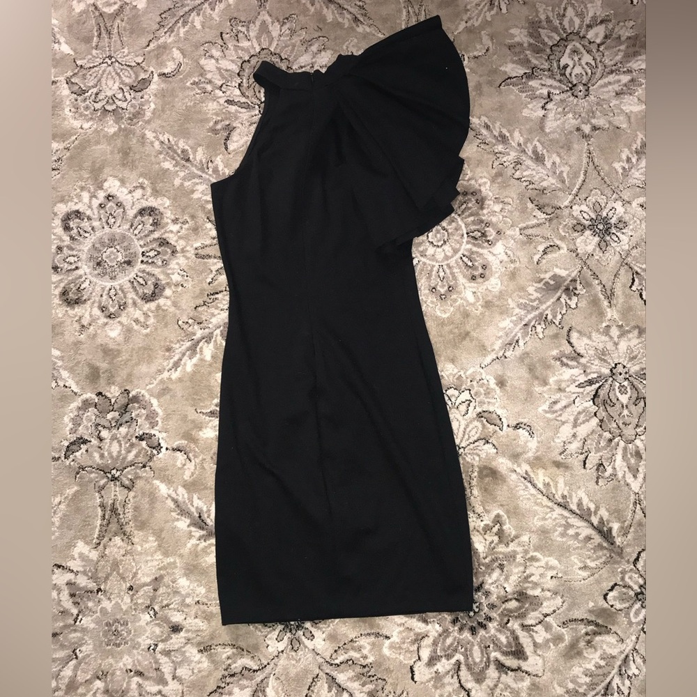 DesignLab One shoulder fitted Dress - Picture 2 of 2